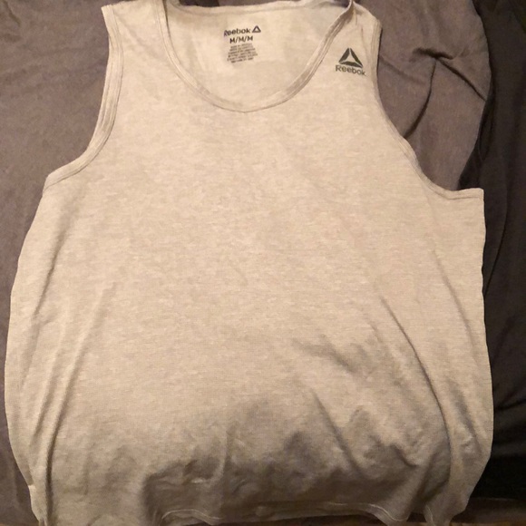 Reebok tank bundle - Picture 2 of 4